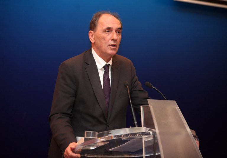 Γ. Σταθάκης: «Μεγάλο ενδιαφέρον για επενδύσεις στην αιολική ενέργεια που θα φέρουν κεφάλαια 1 δισ. ευρώ τα επόμενα χρόνια».
