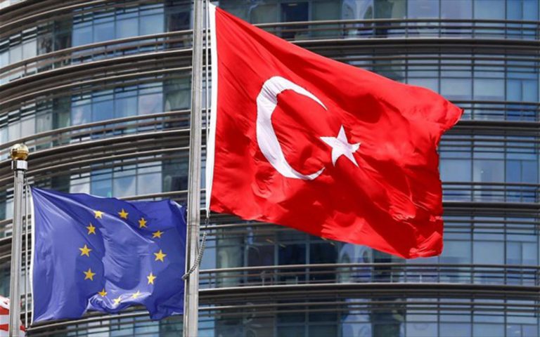 Bild: Υπέρ της διακοπής των ενταξιακών διαπραγματεύσεων ΕΕ – Τουρκίας τα δύο τρίτα των Γερμανών