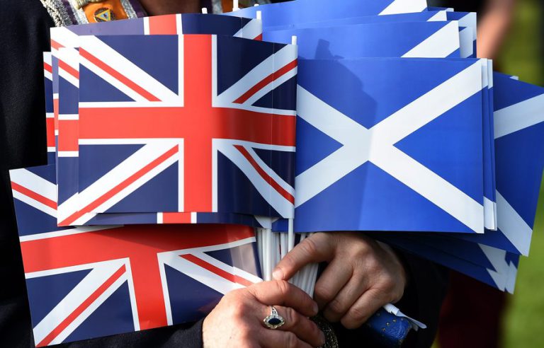 Η Σκωτία ζητά νέο δημοψήφισμα για την ανεξαρτησία πριν από το Brexit