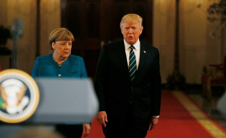 Ντ. Τράμπ: «Η Γερμανία χρωστά τεράστια χρηματικά ποσά στο ΝΑΤΟ και στις ΗΠΑ»