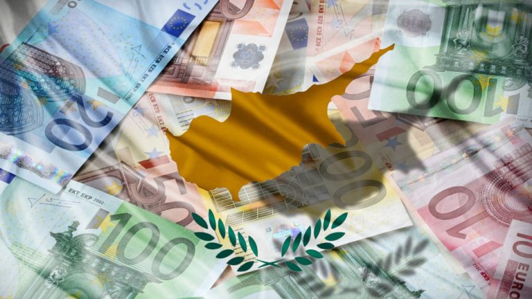 Μικρή βελτίωση της κυπριακής οικονομίας τον Απρίλιο