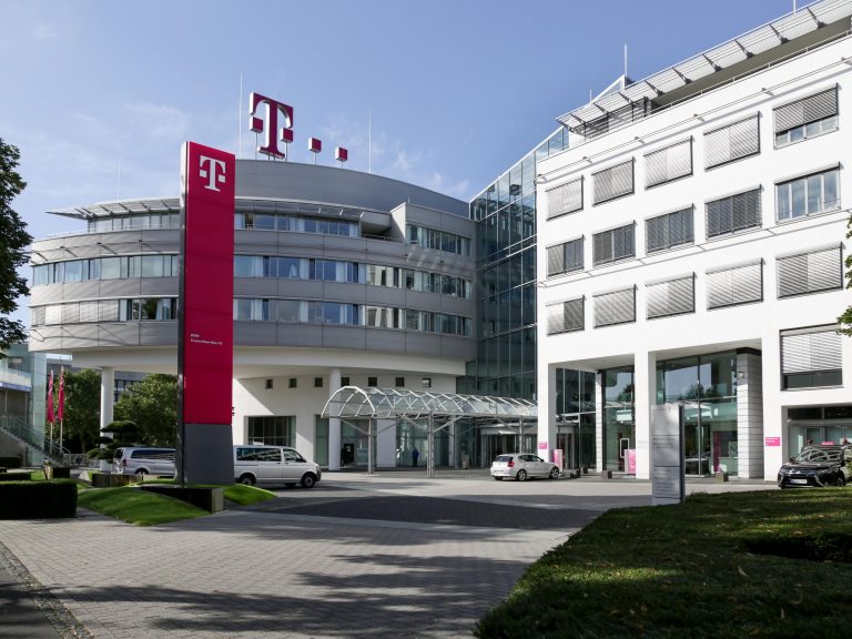 Καλύτερα των προσδοκιών τα κέρδη της Deutsche Telekom στο πρώτο τρίμηνο