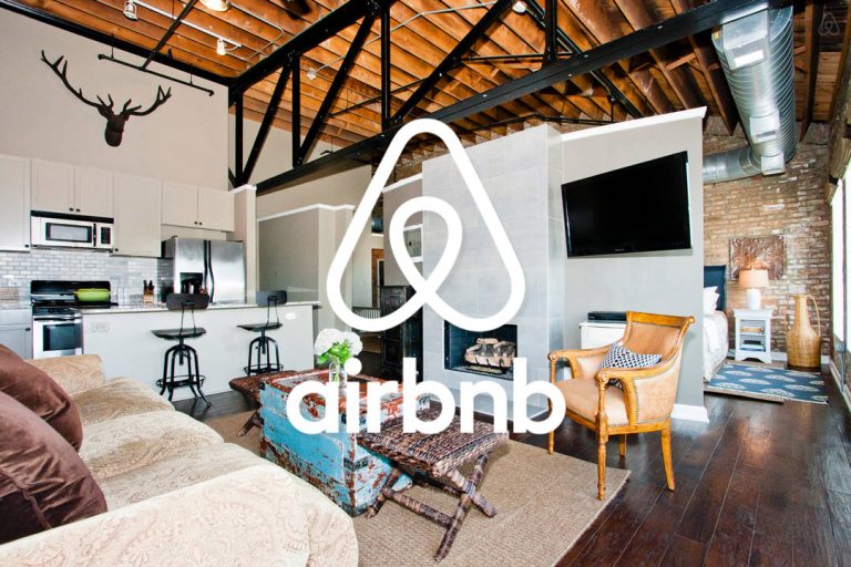 Το «τσουνάμι» που έχει χτυπήσει την ελληνική αγορά ακινήτων τα τελευταία δύο χρόνια λέγεται Airbnb