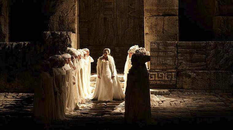 Η όπερα Τροβατόρε στο Ηρώδειο,  από την Εθνική Λυρική Σκηνή