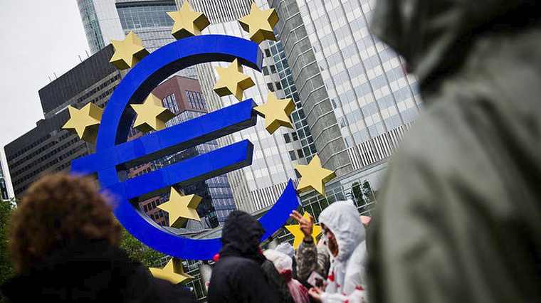 «Φρένο» από ΕΚΤ για QE και έξοδο στις αγορές