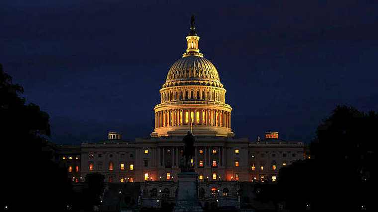 ΗΠΑ: Η Γερουσία ψήφισε το προσχέδιο του προϋπολογισμού για το 2018