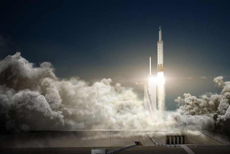 Εκτοξεύτηκε ο ισχυρότερος πύραυλος στον κόσμο της εταιρείας SpaceX, μαζί με ένα αυτοκίνητο Tesla