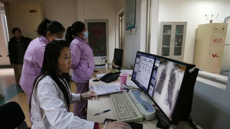 Κίνα: Εξαπλώνονται οι εφαρμογές τεχνητής νοημοσύνης στην ιατρική διάγνωση