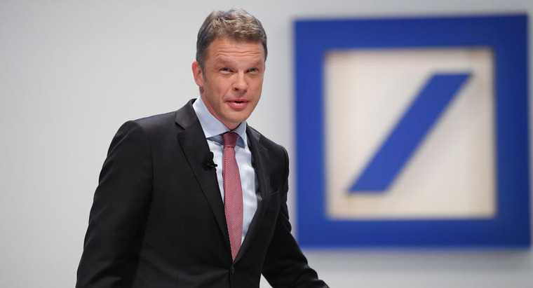 Η οικονομική ευρωστία της Deutsche Bank είναι πέραν αμφιβολίας δήλωσε η τράπεζα μετά την υποβάθμισή της από τον οίκο S&P