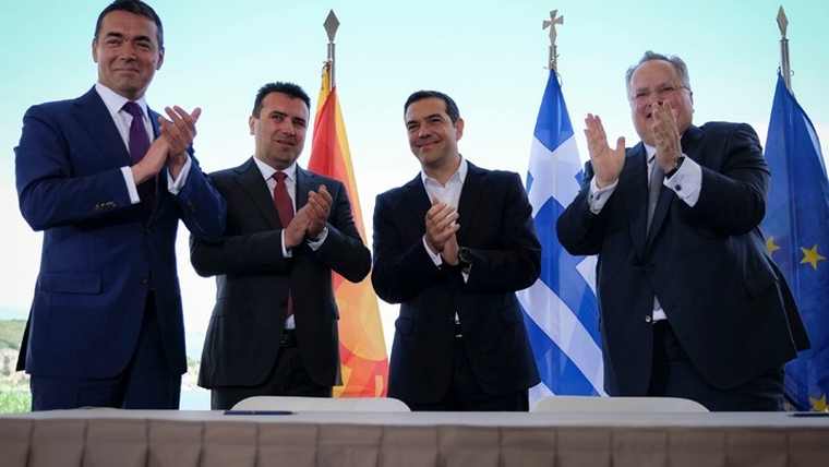 Ξένα ΜΜΕ: Ιστορική η συμφωνία Αθήνας – Σκοπίων που υπεγράφη στις Πρέσπες