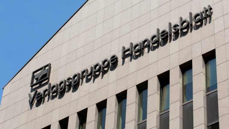 Handelsblatt: Αναγκαία η σύγκλιση των εταίρων για το ελληνικό χρέος