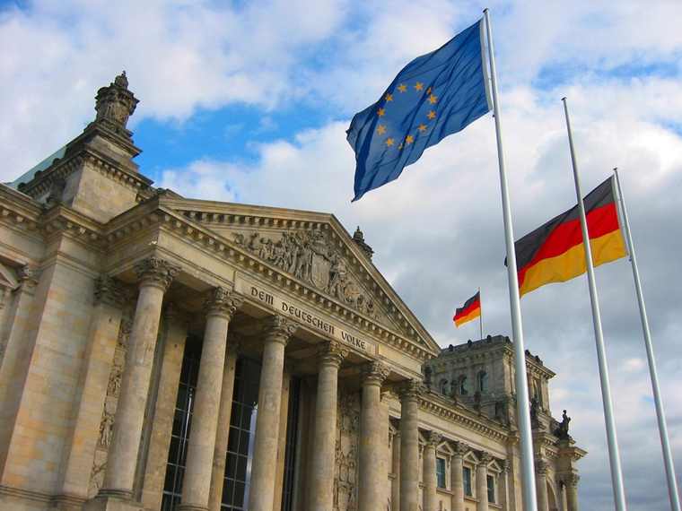 Η Γερμανία αποκόμισε 2,9 δισ. ευρώ από τόκους του ελληνικού προγράμματος