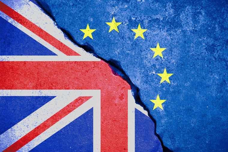 Ευρωπαϊκή Επιτροπή: Προετοιμαστείτε για όλα τα σενάρια του Brexit