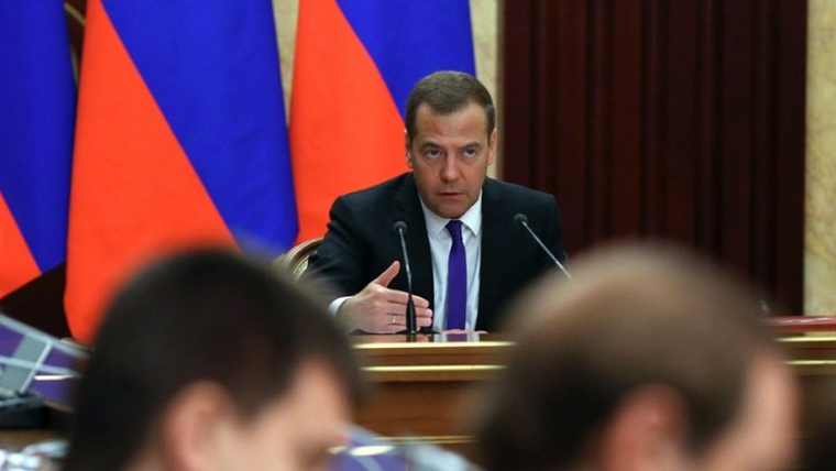 Μεντβέντεφ: «Κλιμάκωση κυρώσεων σε βάρος της Ρωσίας σημαίνει κήρυξη «οικονομικού πολέμου»»
