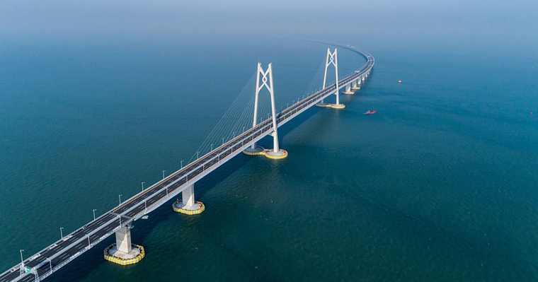 Κίνα: Στην κυκλοφορία την Τετάρτη η μακρύτερη θαλάσσια γέφυρα του κόσμου