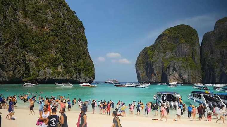 Κλείνει επ’ αόριστον η φημισμένη παραλία στην Ταϊλάνδη που γυρίσθηκε γνωστή ταινία με τον Ντι Κάπριο