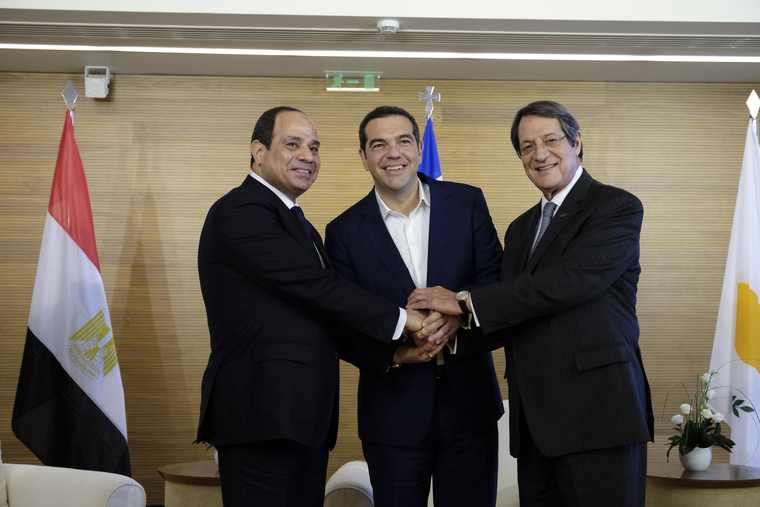 Αμεση οριοθέτηση ΑΟΖ Ελλάδας – Αιγύπτου ανακοίνωσε ο Αλ. Τσίπρας