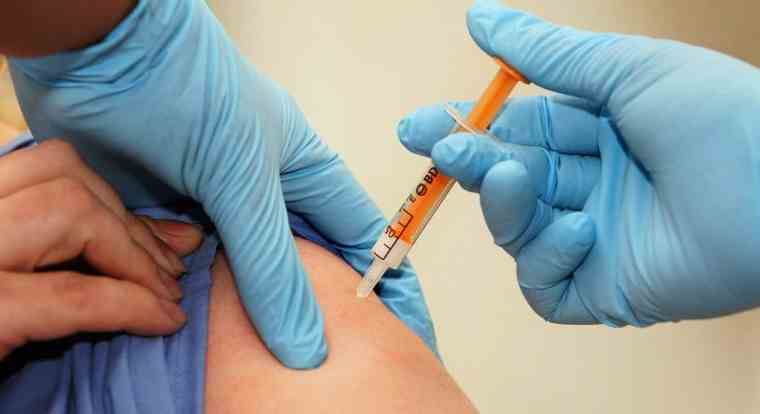 ΚΕΕΛΠΝΟ: Ανεμβολίαστος και σε ομάδα υψηλού κινδύνου, το πρώτο θύμα της γρίπης