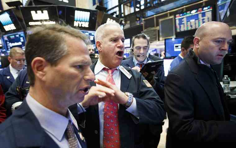 Βουτιά θανάτου στη Wall Street