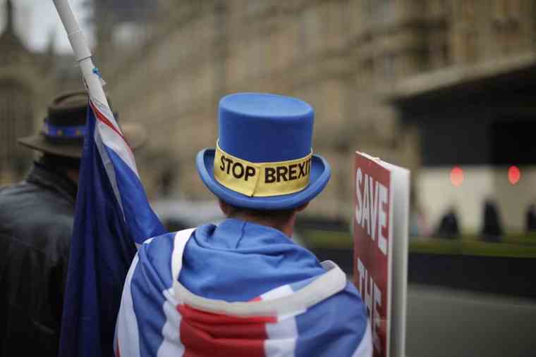Ιστορική απόφαση Δικαστηρίου ΕΕ: Η Βρετανία μπορεί να σταματήσει μονομερώς το Brexit