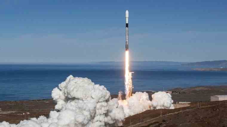 Νέο αμερικανικό ρεκόρ: Η Space X έθεσε σε τροχιά 64 δορυφόρους ταυτόχρονα