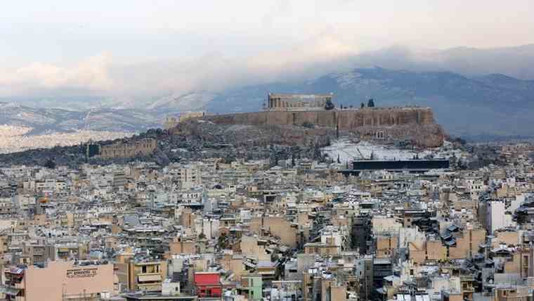 Ο «Τηλέμαχος» φέρνει χιόνια και στο κέντρο της Αθήνας