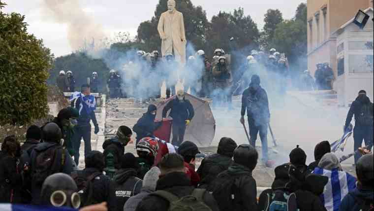 O ξένος Τύπος για το συλλαλητήριο και τα επεισόδια στην Αθήνα