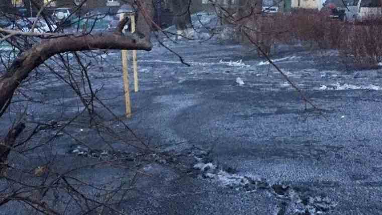 Σιβηρία: Εργοστάσιο κατεργασίας άνθρακα κατηγορείται ότι προκάλεσε χιονοπτώσεις με… μαύρο χιόνι