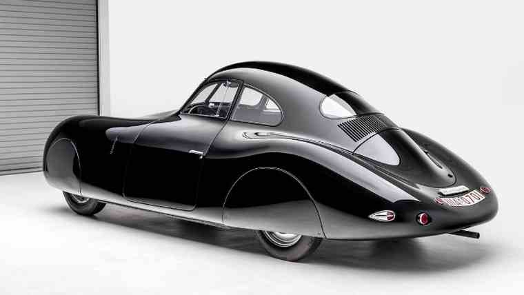 Σε δημοπρασία η σπανιότερη και παλαιότερη Porsche Type 64 του 1939