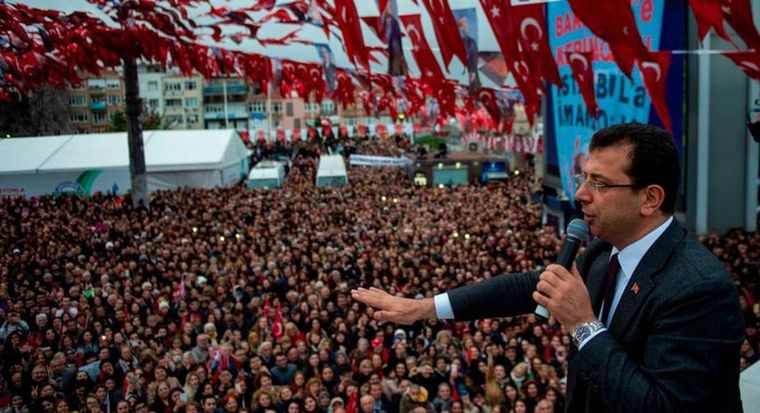 Βαρύ πλήγμα στον Ερντογάν από την αντιπολίτευση στην Κωνσταντινούπολη