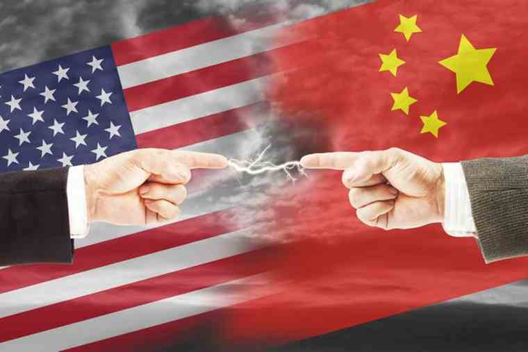 Χτυπήματα κάτω από τη μέση στον κυβερνοχώρο δίνουν οι ΗΠΑ σε Κίνα