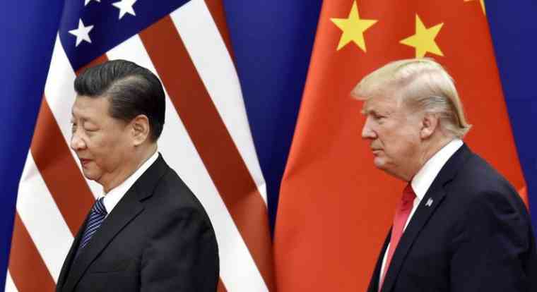 Ο Τραμπ απειλεί το Πεκίνο με δασμούς αξίας 300 δισεκ. δολαρίων
