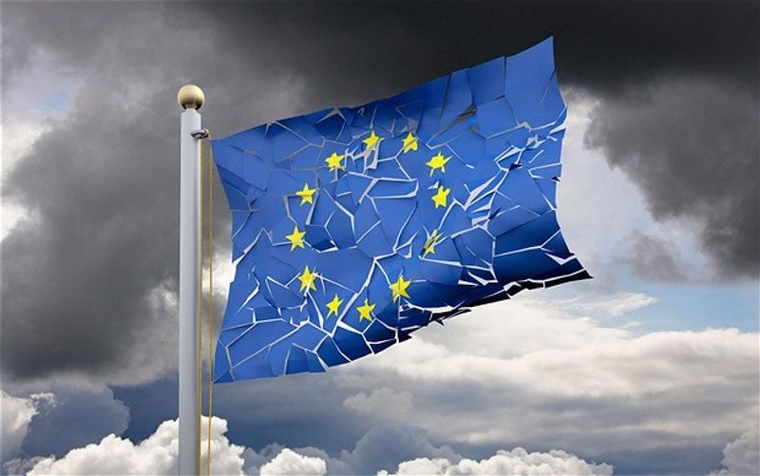 Le Figaro: Αν η Ευρώπη δεν ενωθεί, θα καταλήξει σαν την αρχαία Ελλάδα