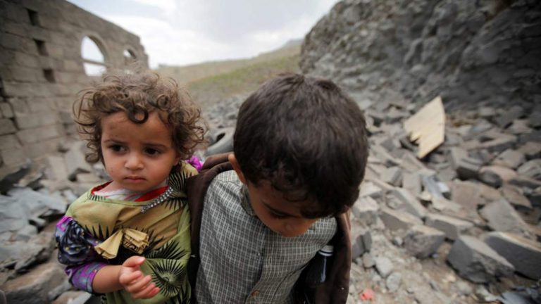 Υεμένη: Αναστέλλονται πολλά προγράμματα ανθρωπιστικής βοήθειας