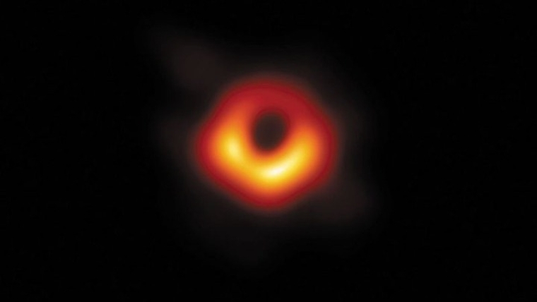 Το «Όσκαρ» Φυσικής 2020 απονέμεται στους 347 επιστήμονες που για 1η φορά φωτογράφησαν μαύρη τρύπα