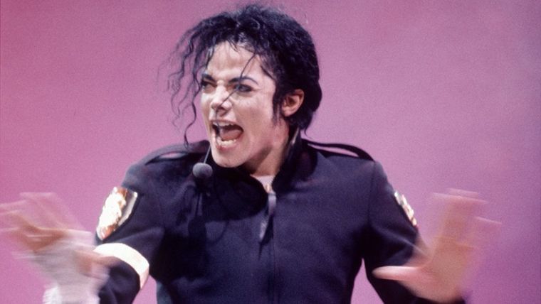 Μουσική παράσταση για τον Μάικλ Τζάκσον αλλάζει όνομα πριν ανέβει στη σκηνή