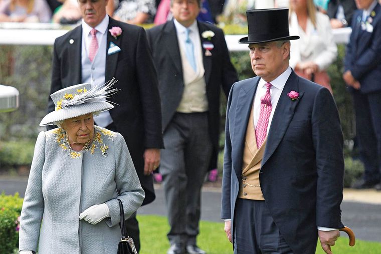 Υπόθεση Έπσταϊν: Ο πρίγκιπας Άντριου της Βρετανίας αποσύρεται από τη δημόσια ζωή