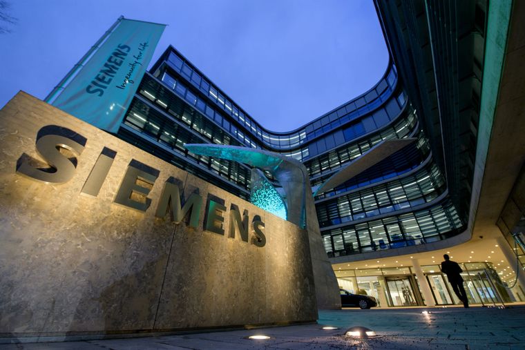 Περιουσιακά στοιχεία καταδικασθέντων για την υπόθεση της Siemens ζήτησε ο ΟΤΕ από το δικαστήριο