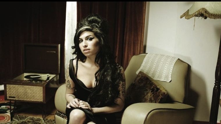 «Beyond Black – The Style of Amy Winehouse», μια έκθεση στο Λος Αντζελες