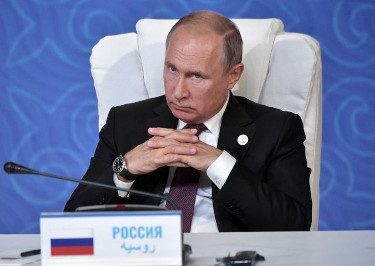 Βλαντίμιρ Πούτιν: Αποχωρεί και πάλι για να παραμείνει;