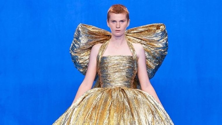 Eπιστροφή του Balenciaga στην haute couture μετά από 50 χρόνια