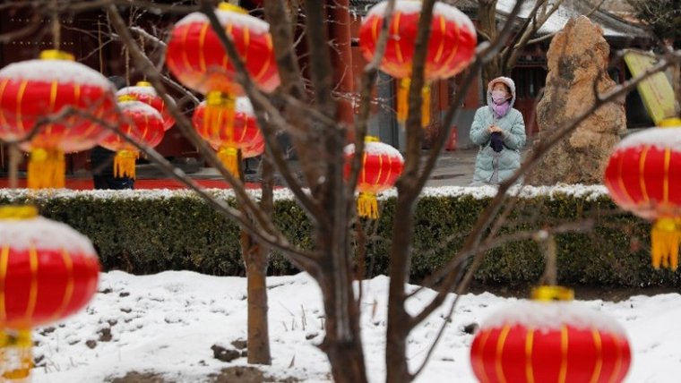 Ο έρωτας στα χρόνια του κοροναϊού: θλιβερός Άγιος Βαλεντίνος στην Κίνα