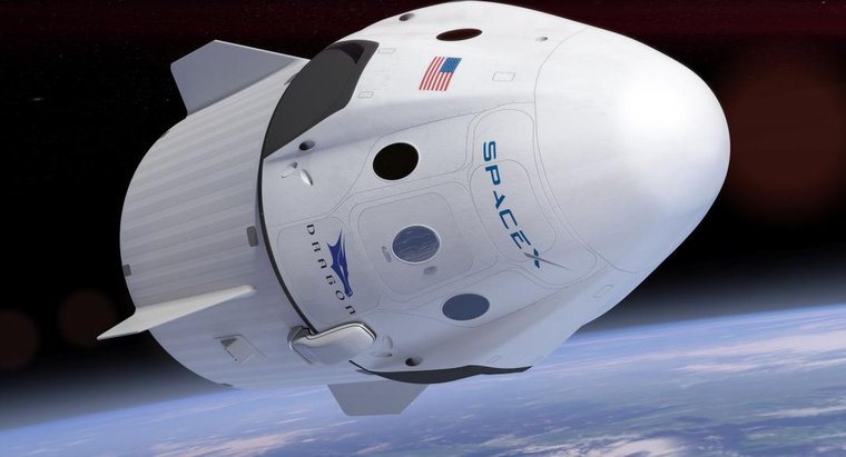 Οι πρώτοι τουρίστες ίσως ταξιδέψουν το 2022 με την SpaceX στο διάστημα