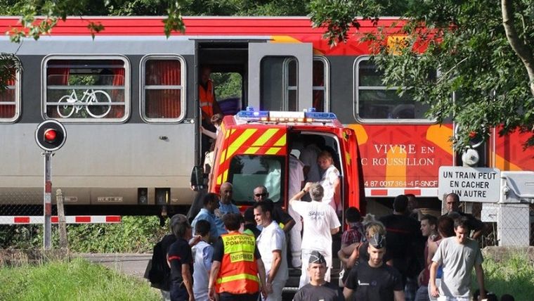Είκοσι τραυματίες εξαιτίας εκτροχιασμού τρένου υψηλής ταχύτητας στη Γαλλία