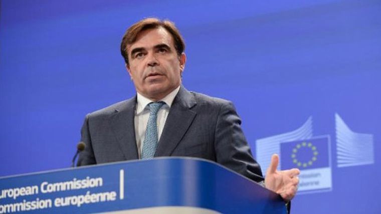 Μ. Σχοινάς: «Η Ευρώπη στέλνει εκκωφαντικό μήνυμα αλληλεγγύης στην Ελλάδα»