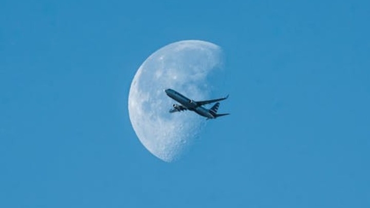 Τα εγχώρια αεροπορικά ταξίδια έχουν μειωθεί κατά 70% σε όλο τον κόσμο