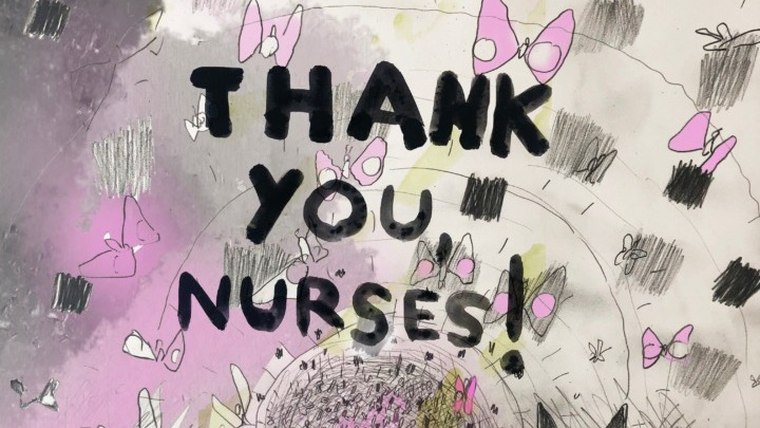 Στα νοσοκομεία της Νέας Υόρκης, αφίσες για «ευχαριστώ» στους υγειονομικούς
