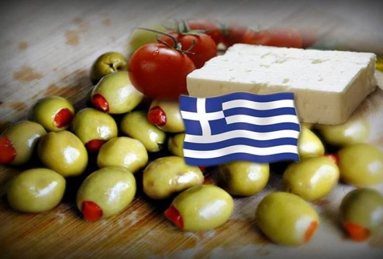 Πανελλήνια Ενωση Νέων Αγροτών: «Η Ελλάδα θα κυρίευε τις αγορές, αν δεν υπήρχαν εμπάργκο»