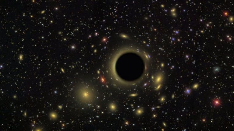 Αστρο περιστρέφεται γύρω από μαύρη τρύπα και…. επιβεβαιώνει τον Αϊανστάιν
