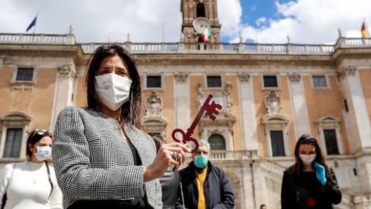 Ιταλία: «Ο ιός φεύγει με ταχύ βήμα»